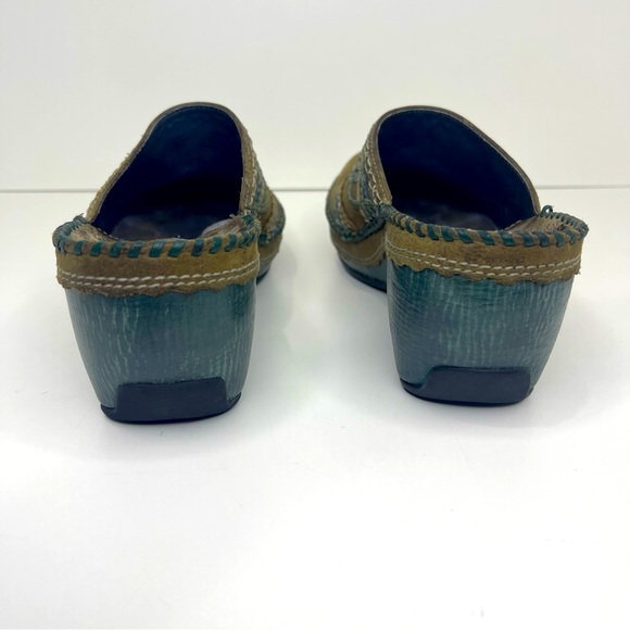 Clark’s Artisan Women’s 7 Brown Green Leather Western Stitched Comfort Clogs - Picture 8 of 14